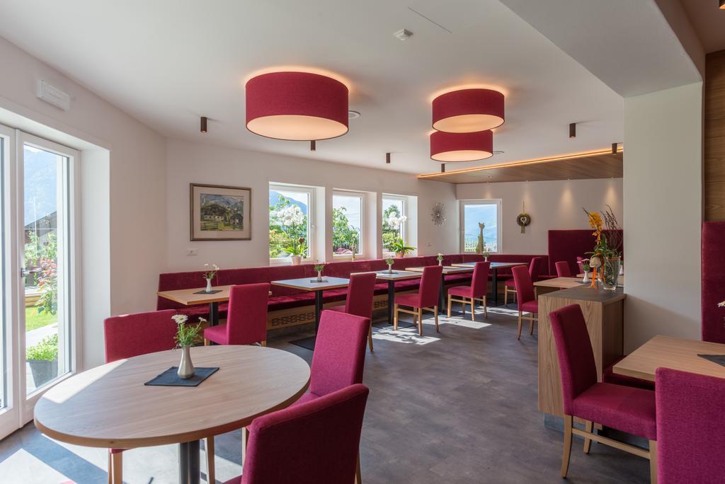 טירולו Hotel Garni Herz מראה חיצוני תמונה